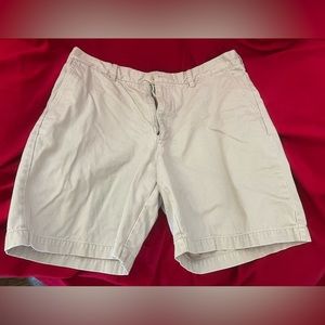 Izod Khaki Shorts